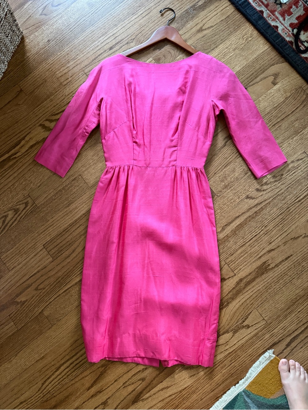Vintage Mid-Century Style Classic Women's Pink Sheath Dress